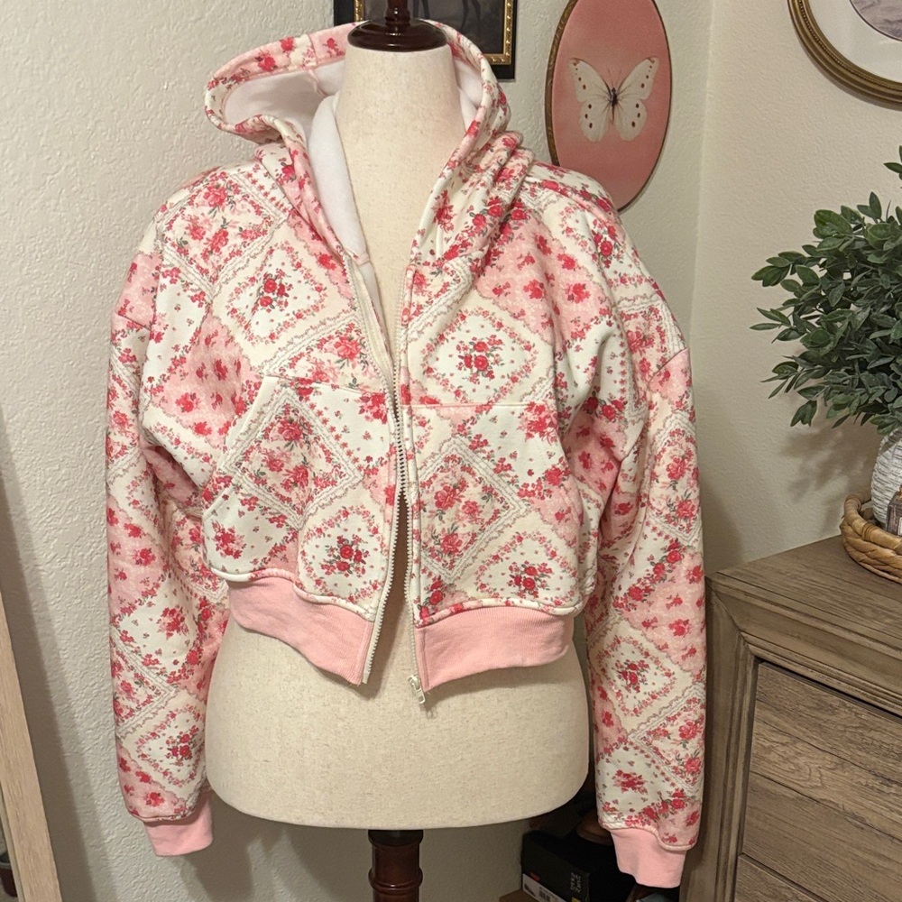 As Revival Ditsy Floral Cropped Hooded Sweatshirt-Pink-Size XL